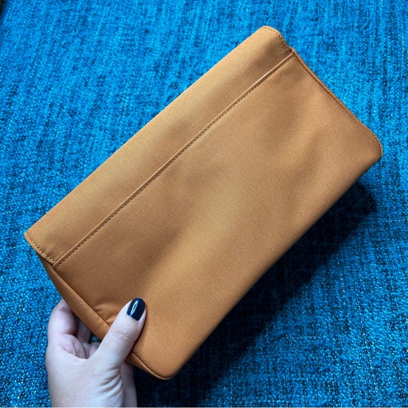 Tomtoc Versatile Switch Daily Crossbody Bag in Orange - Picture 3 of 7